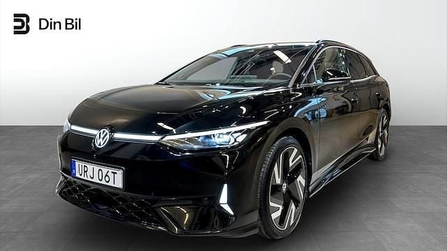 Svart (grenadilla black metallic) Begagnad 2024 VW ID.7 GTX Kombi | 639 900 kr (Lite dyr) - Bild 1/4