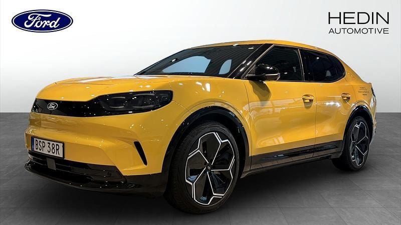 Gul (yellow) Begagnad 2025 Ford Capri Sedan | 529 000 kr (Superpris) - Bild 1/4