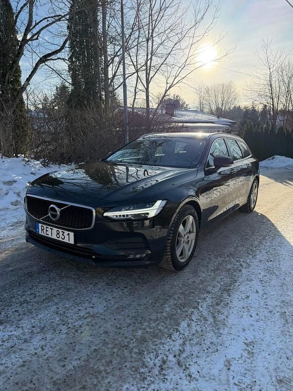 Begagnad 2017 Volvo V90 Kombi | 99 990 kr - Bild 1/4