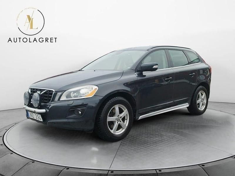 Grå Begagnad 2008 Volvo XC60 Momentum SUV | 79 800 kr (Marknadspris) - Bild 1/4