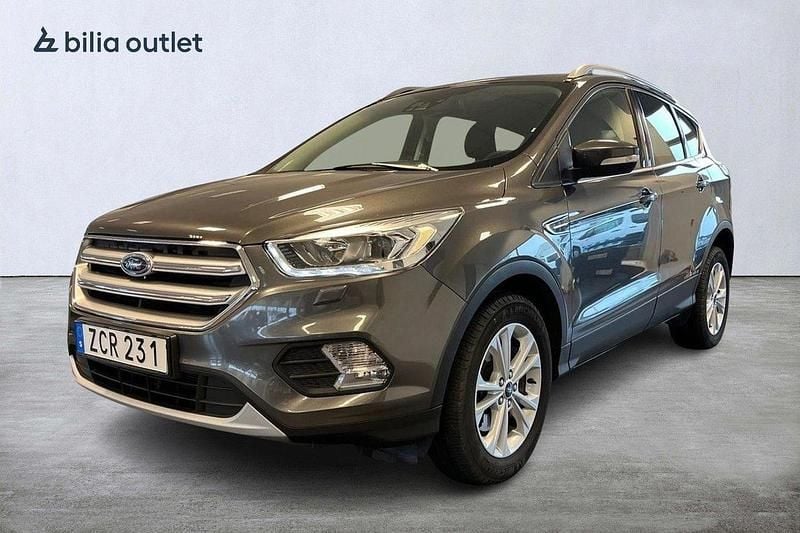 Grå Begagnad 2017 Ford Kuga Titanium SUV | 169 900 kr (Marknadspris) - Bild 1/3