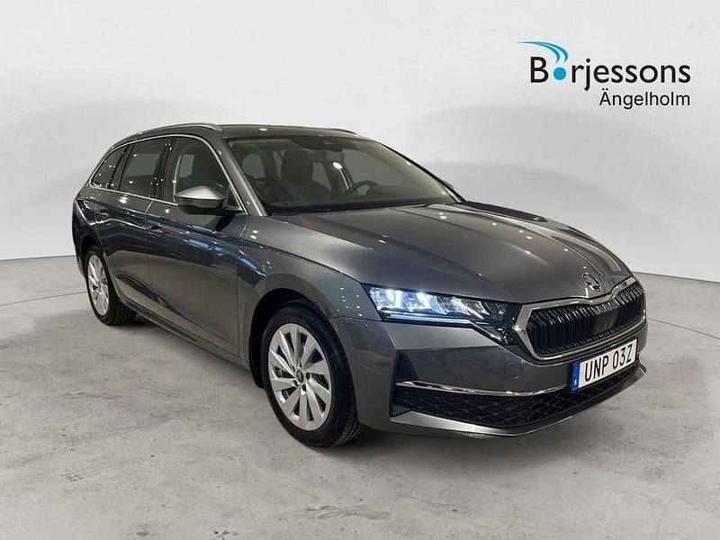 Ny Skoda Octavia Selection 151 HK (111 kW) 2025 Grå Kombi