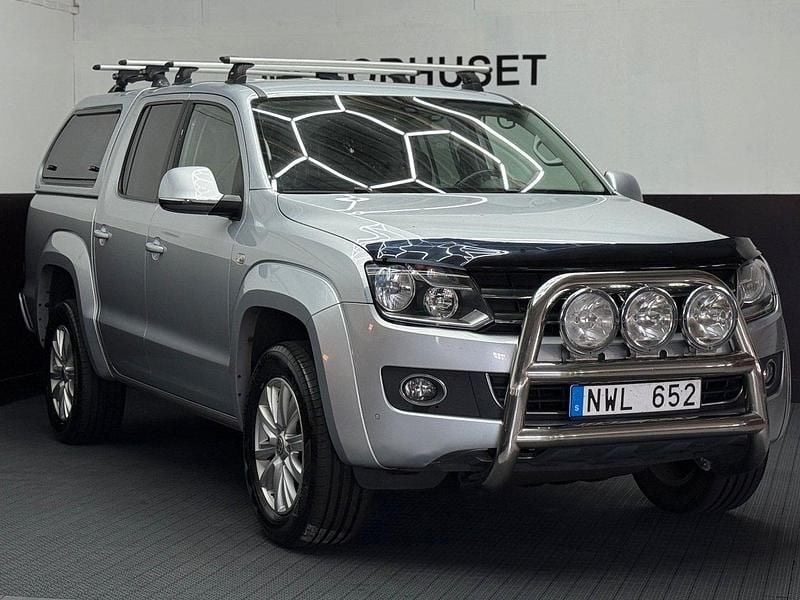 Silver Begagnad 2013 VW Amarok Highline Pickup | 129 800 kr (Marknadspris) - Bild 1/4