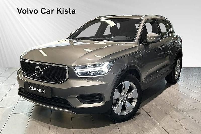 Grå Begagnad 2021 Volvo XC40 Momentum SUV | 329 900 kr (Bra pris) - Bild 1/3
