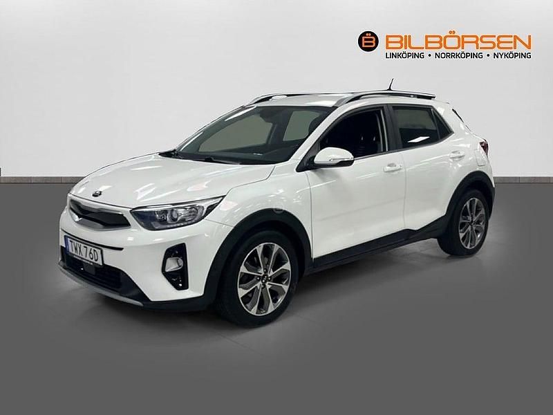 Vit Begagnad 2019 Kia Stonic Advance SUV | 179 900 kr (Lite dyr) - Bild 1/4