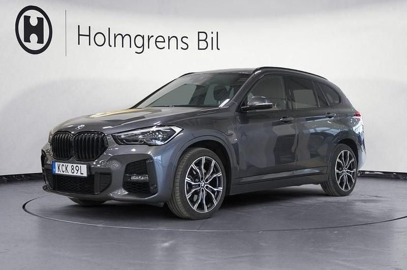 Begagnad BMW X1 M Sport 220 HK (161 kW) 2021 Mineralgrå metallic SUV