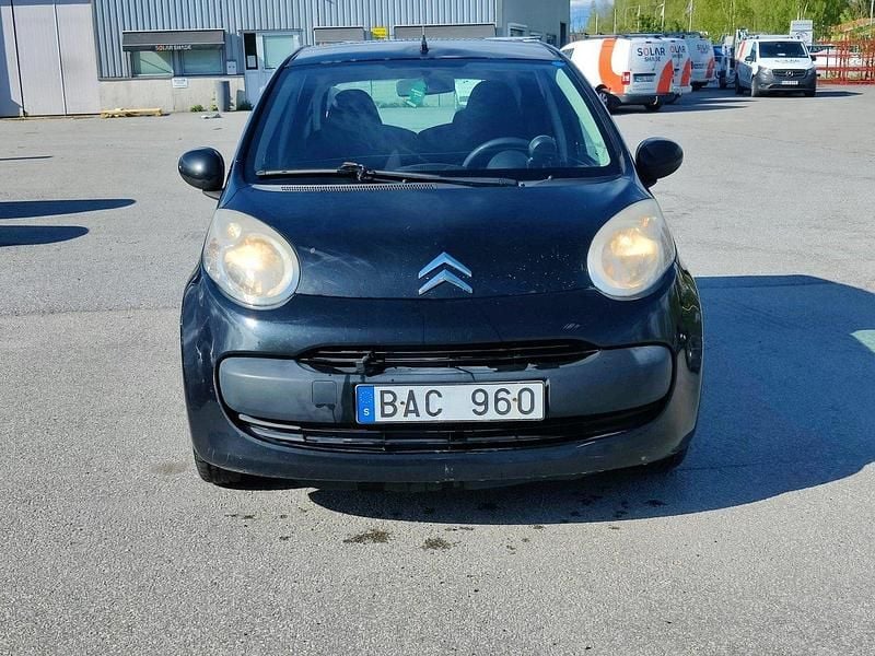 Svart Begagnad 2008 Citroën C1 Halvkombi | 17 900 kr (Marknadspris) - Bild 1/4