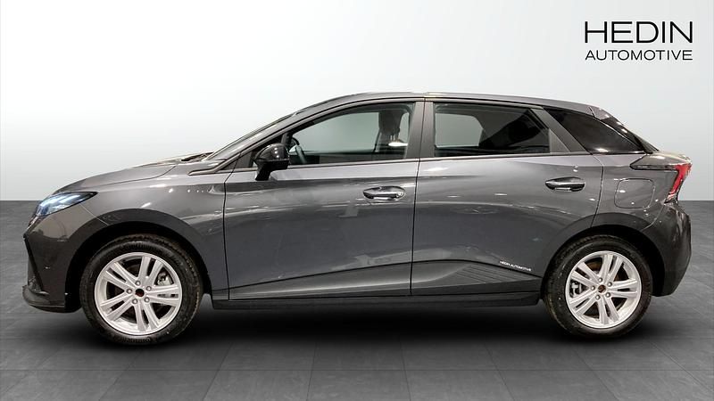 Begagnad MG MG4 EV 125 kW (170 HK) 2024 Svart Halvkombi