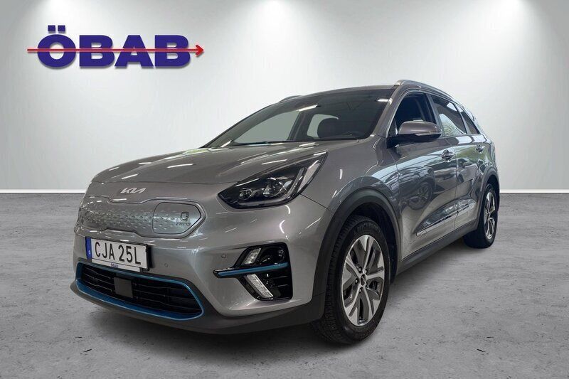 Grå Begagnad 2022 Kia e-Niro Advance SUV | 288 900 kr (Lite dyr) - Bild 1/4
