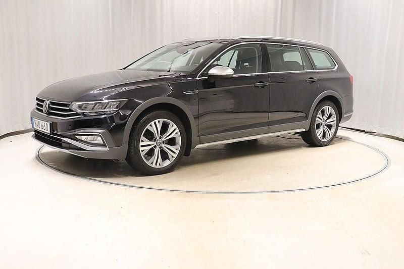 Svart Begagnad 2023 VW Passat Alltrack Kombi | 354 900 kr (Lite dyr) - Bild 1/4