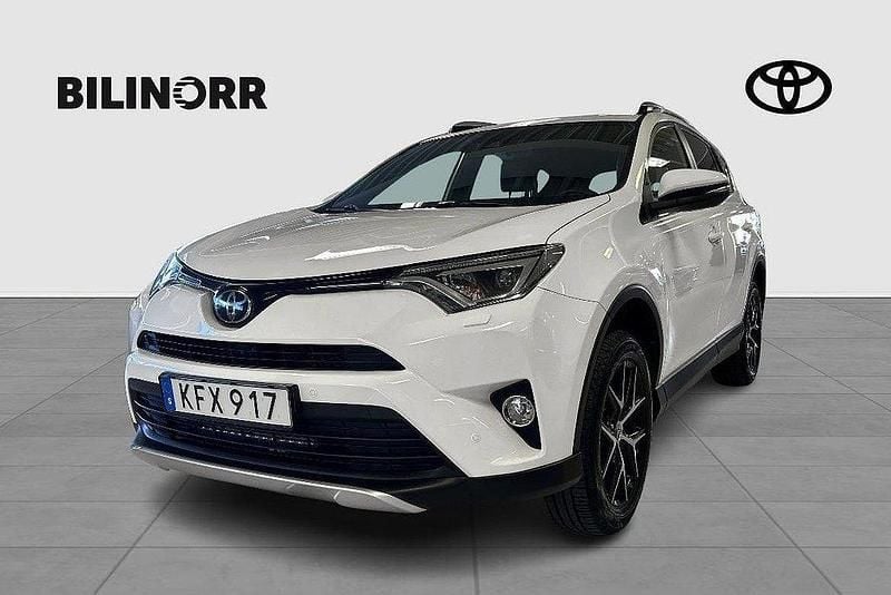 Vit Begagnad 2016 Toyota RAV4 SUV | 229 900 kr (Marknadspris) - Bild 1/3