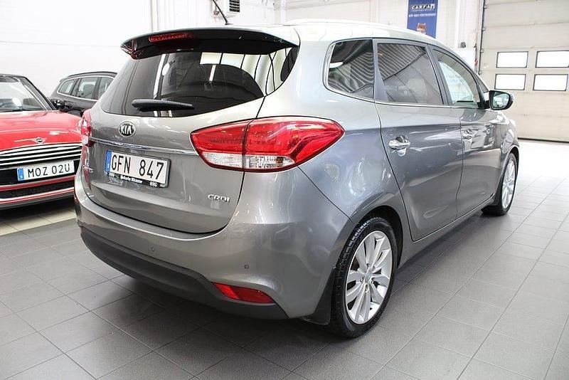 Begagnad Kia Carens 116 HK (85 kW) 2013 Grå Minibuss