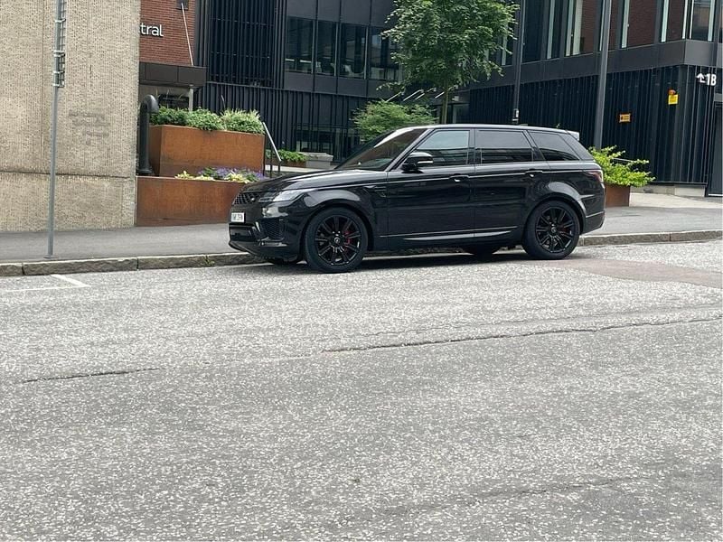 Svart Begagnad 2020 Land Rover Range Rover Sport HSE SUV | 480 000 kr (Superpris) - Bild 1/2