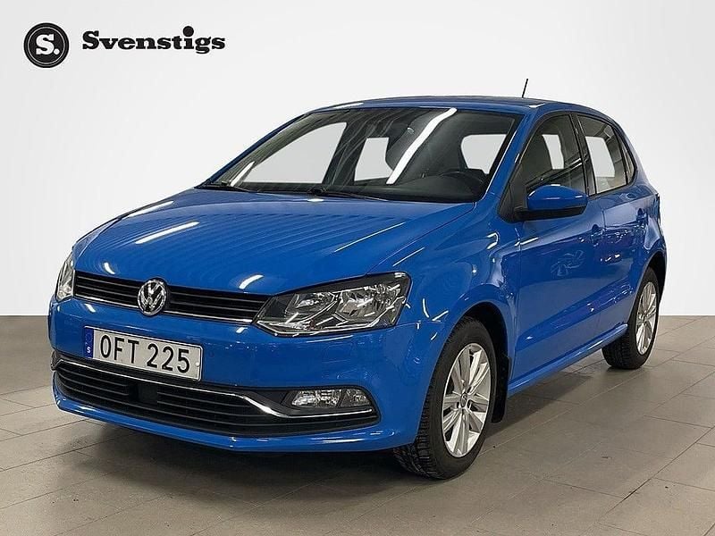 Blå Begagnad 2016 VW Polo Halvkombi | 99 900 kr (Bra pris) - Bild 1/4