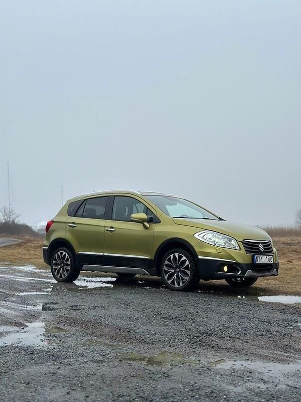 Begagnad Suzuki SX4 S-Cross 120 HK (88 kW) 2013