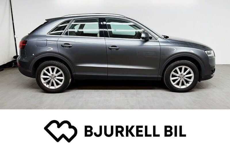 Grå Begagnad 2014 Audi Q3 SUV | 179 900 kr (Marknadspris) - Bild 1/4