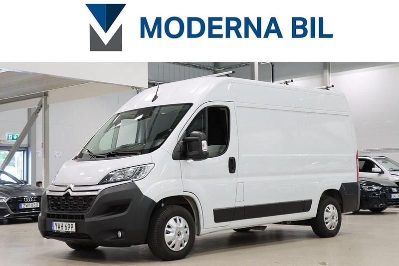 Vit Begagnad 2022 Citroën Jumper Minibuss | 234 900 kr (Bra pris) - Bild 1/4