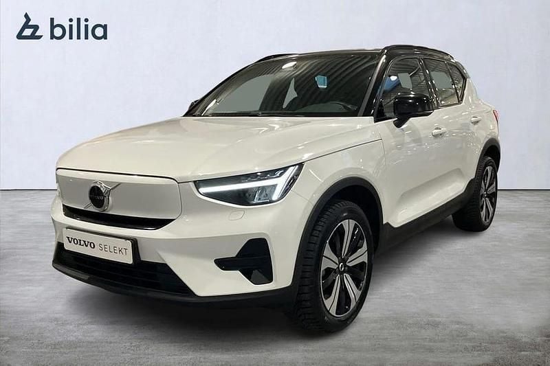 Begagnad Volvo XC40 Core 175 kW (238 HK) 2022 Vit SUV