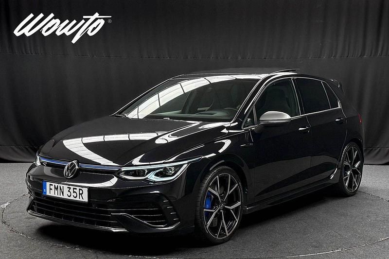 Svart Begagnad 2023 VW Golf VIII R Halvkombi | 489 800 kr (Dyr) - Bild 1/3