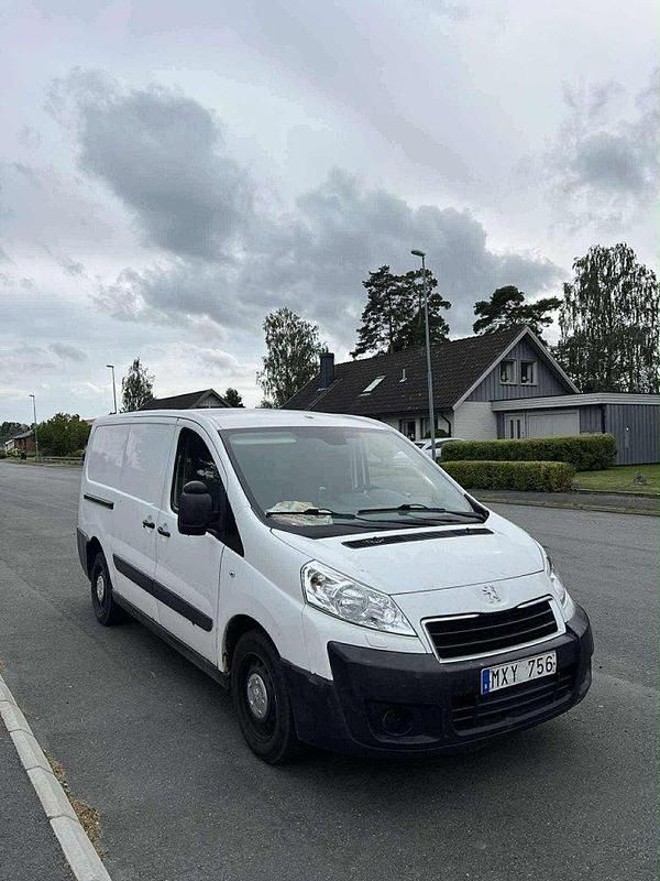 Vit Begagnad 2013 Peugeot Expert Van | 31 500 kr (Bra pris) - Bild 1/4