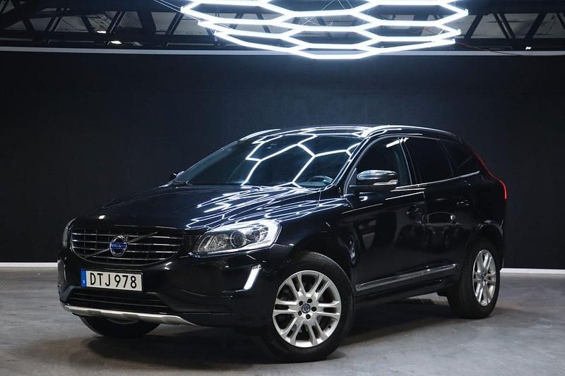 Svart Begagnad 2015 Volvo XC60 Summum SUV | 199 900 kr (Marknadspris) - Bild 1/4