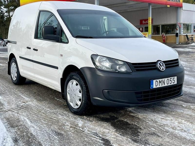 Begagnad VW Caddy 75 HK (55 kW) 2015 Minibuss