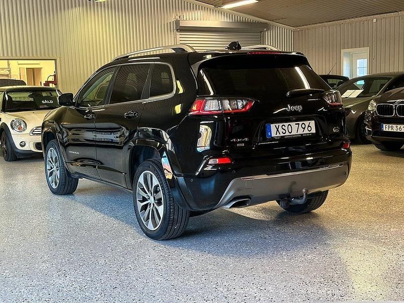 Begagnad Jeep Cherokee Overland 194 HK (142 kW) 2018 Svart SUV