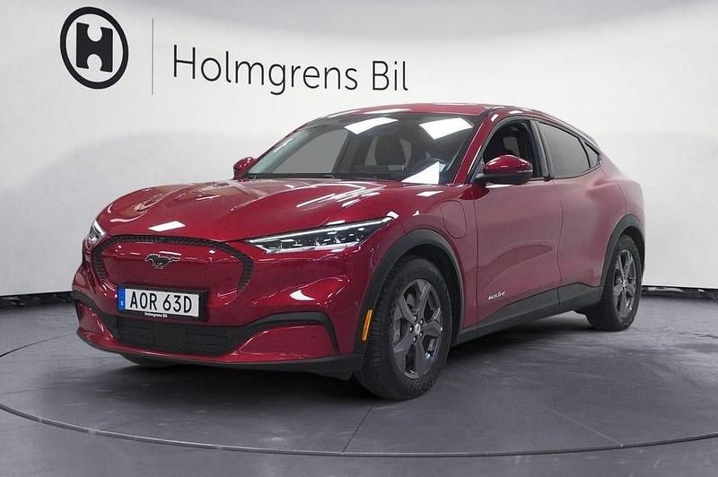 Begagnad Ford Mustang Mach-E Standard Range 221 kW (301 HK) 2022 Rapid red pn4hq SUV
