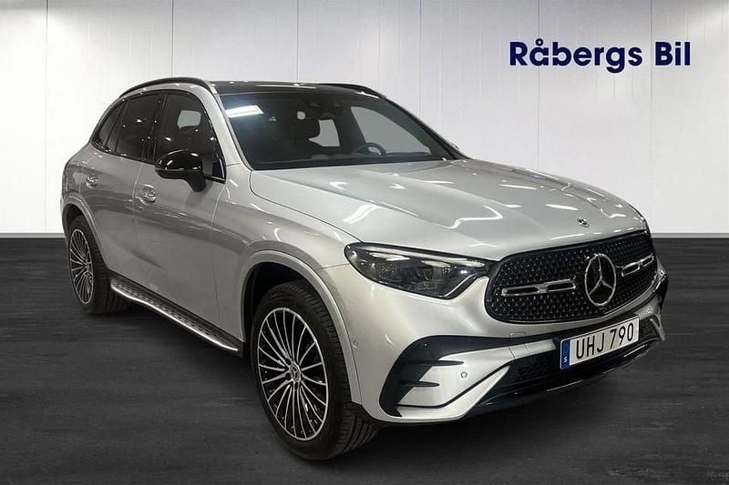 Begagnad Mercedes GLC300 AMG Line Premium Plus 313 HK (230 kW) 2023 Hightech silver metallic SUV