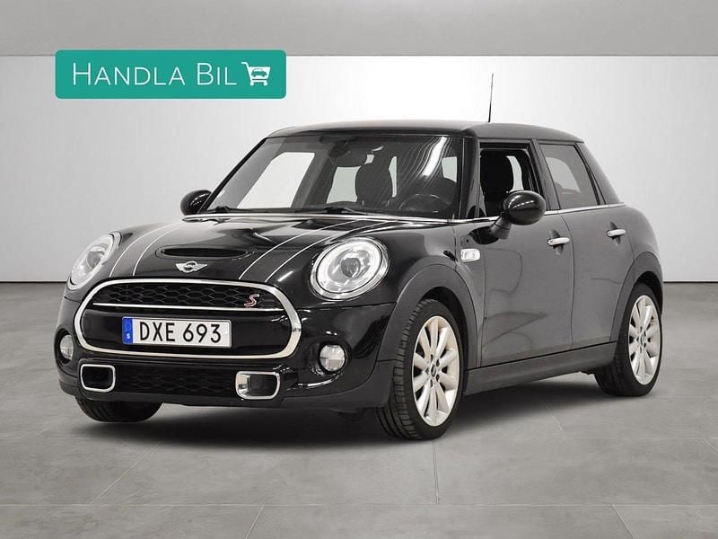 Svart Begagnad 2015 Mini Cooper S Chili Halvkombi | 139 900 kr (Marknadspris) - Bild 1/4