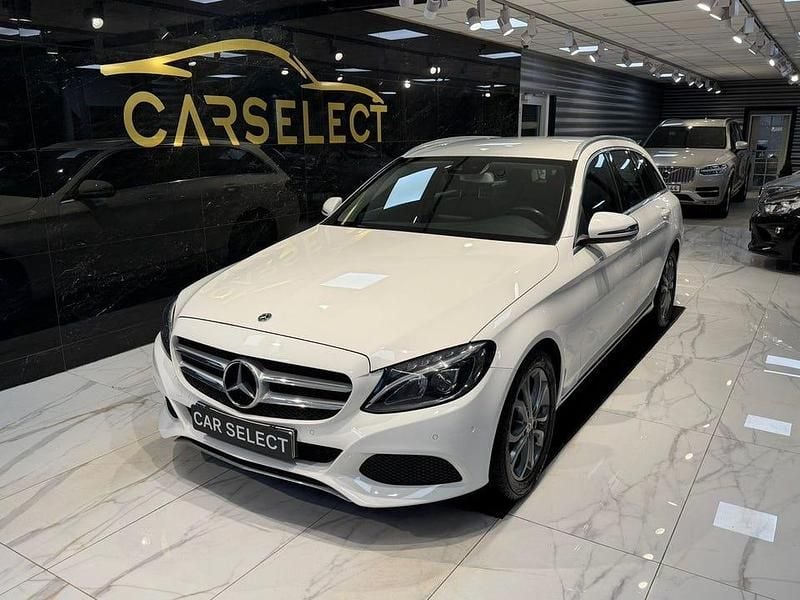 Vit Begagnad 2018 Mercedes C220 Avantgarde Kombi | 169 900 kr (Superpris) - Bild 1/4