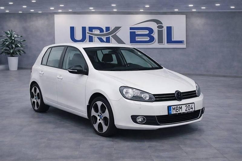 Begagnad VW Golf VII 140 HK (102 kW) 2011 Vit Halvkombi