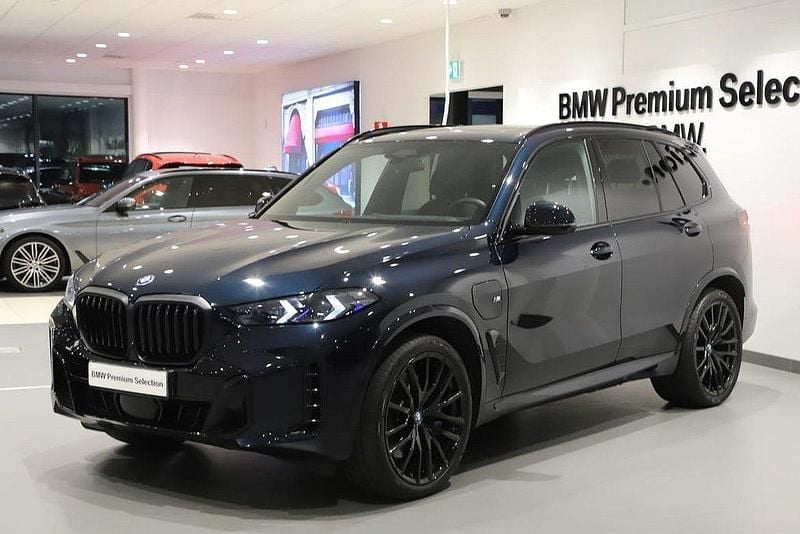 Blå Begagnad 2024 BMW X5 Exclusive SUV | 1 179 000 kr (Marknadspris) - Bild 1/3