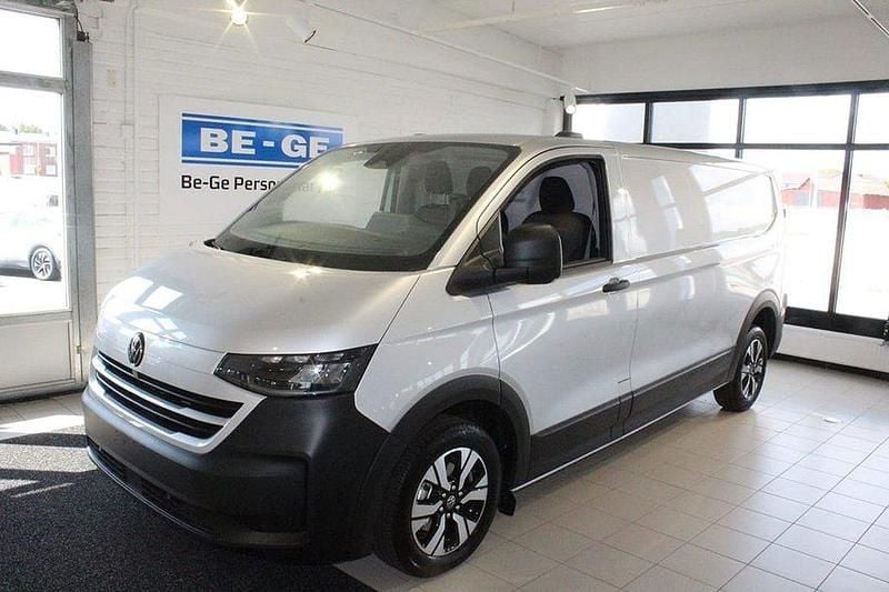 Grå Ny 2025 VW T6.1 Van | 666 375 kr (Lite dyr) - Bild 1/4