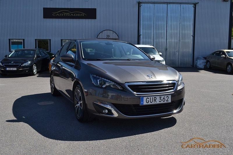 Begagnad 2015 Peugeot 308 Allure Halvkombi | 84 900 kr (Marknadspris) - Bild 1/4