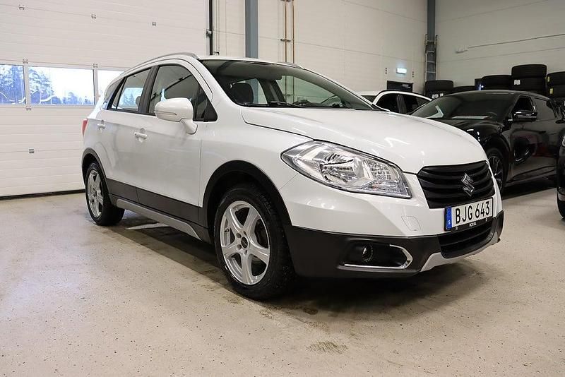 Begagnad Suzuki SX4 120 HK (88 kW) 2014 Vit Kombi