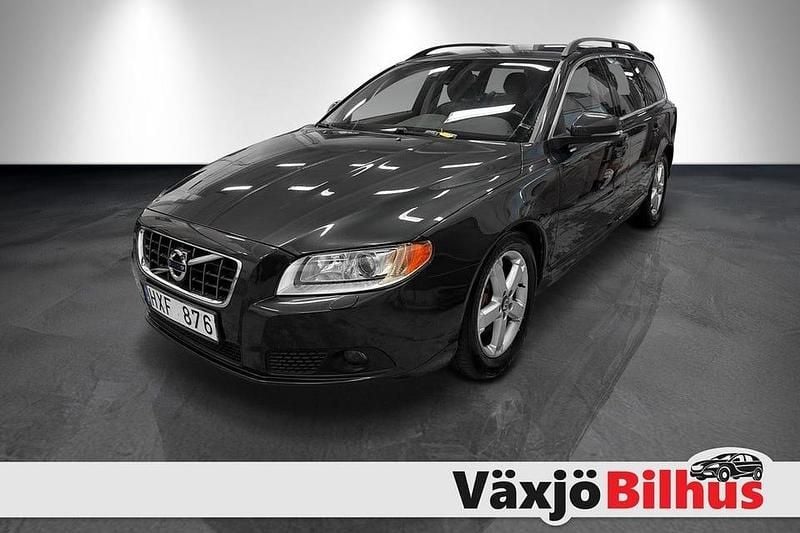 Grå Begagnad 2012 Volvo V70 Momentum Kombi | 97 900 kr (Marknadspris) - Bild 1/4