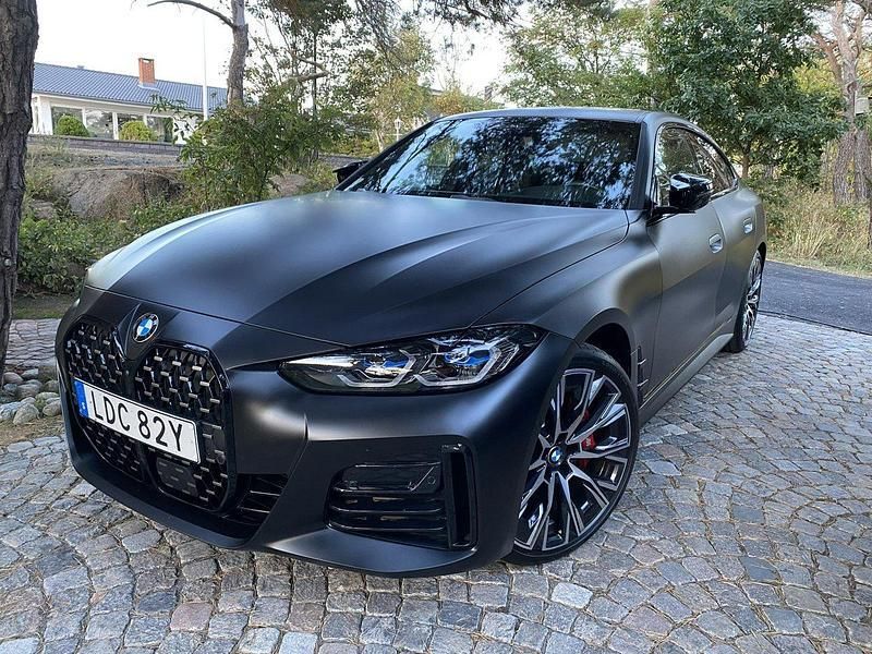 Röd Begagnad 2022 BMW M440 M Sport Sedan | 525 000 kr - Bild 1/4