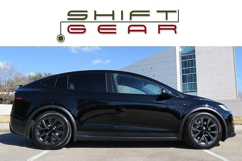 Begagnad Tesla Model X Long Range AWD 503 kW (685 HK) 2023 SUV