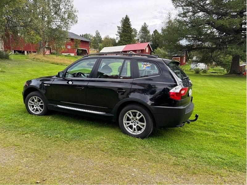 Svart Begagnad 2005 BMW X3 SUV | 35 000 kr - Bild 1/1