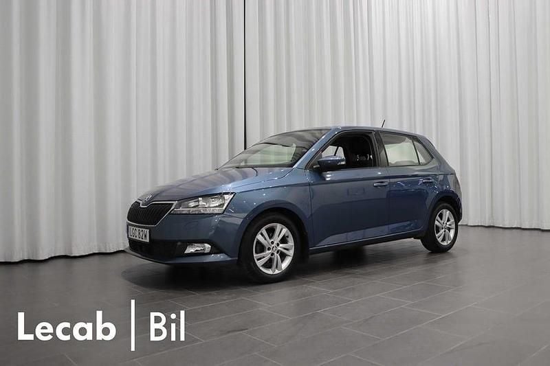 Begagnad Skoda Fabia 95 HK (69 kW) 2021 Titan blue metallic Halvkombi