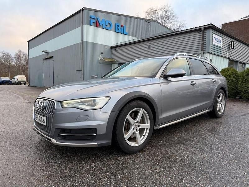 Grå Begagnad 2015 Audi A6 Allroad Ambition Kombi | 134 700 kr (Marknadspris) - Bild 1/4