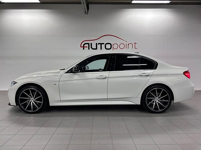 Begagnad BMW 318 M Sport 150 HK (110 kW) 2018 Vit Sedan