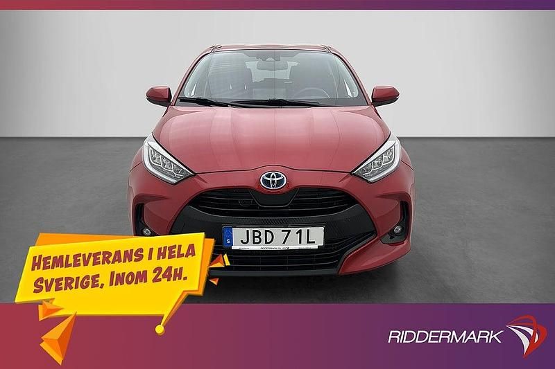 Begagnad Toyota Yaris Hybrid 2022 Röd