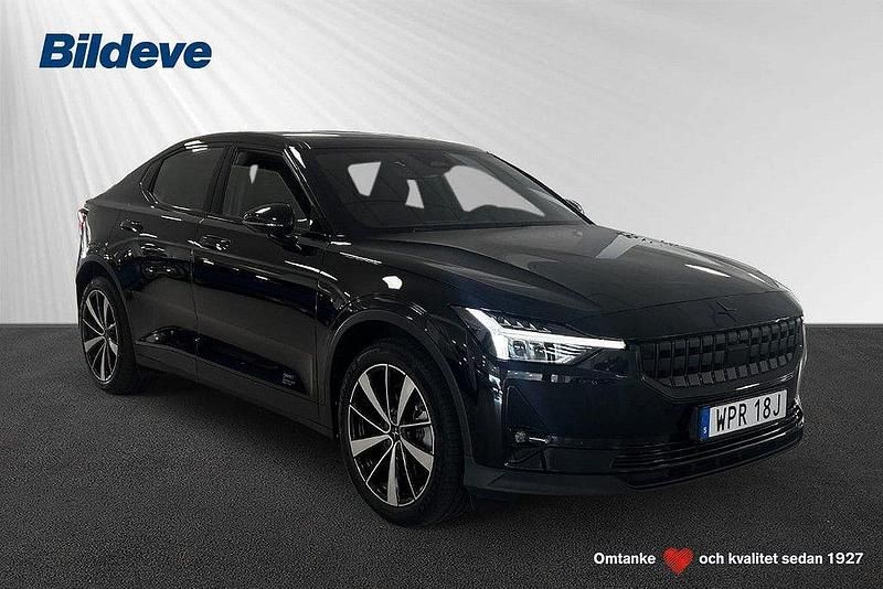 Svart Begagnad 2021 Polestar 2 Plus Sedan | 329 900 kr (Marknadspris) - Bild 1/4