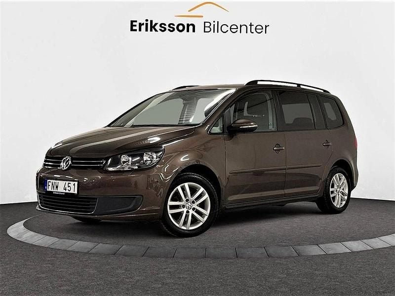 Brun Begagnad 2012 VW Touran Minibuss | 69 900 kr (Marknadspris) - Bild 1/4