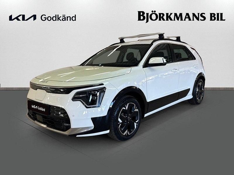 Vit Begagnad 2022 Kia e-Niro SUV | 309 000 kr (Marknadspris) - Bild 1/4