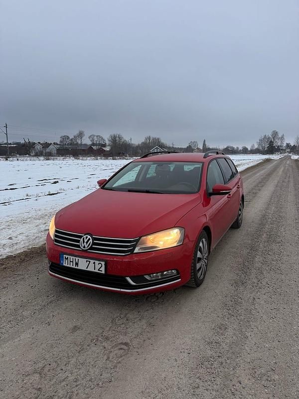 Begagnad 2012 VW Passat Kombi | 57 500 kr (Marknadspris) - Bild 1/4