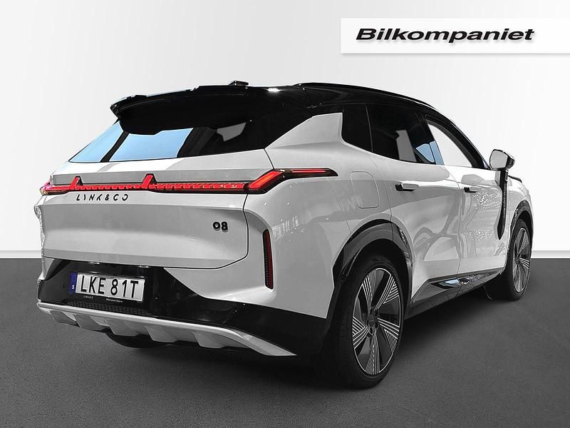 Ny Lynk & Co 08 354 HK (260 kW) 2025 Vit SUV