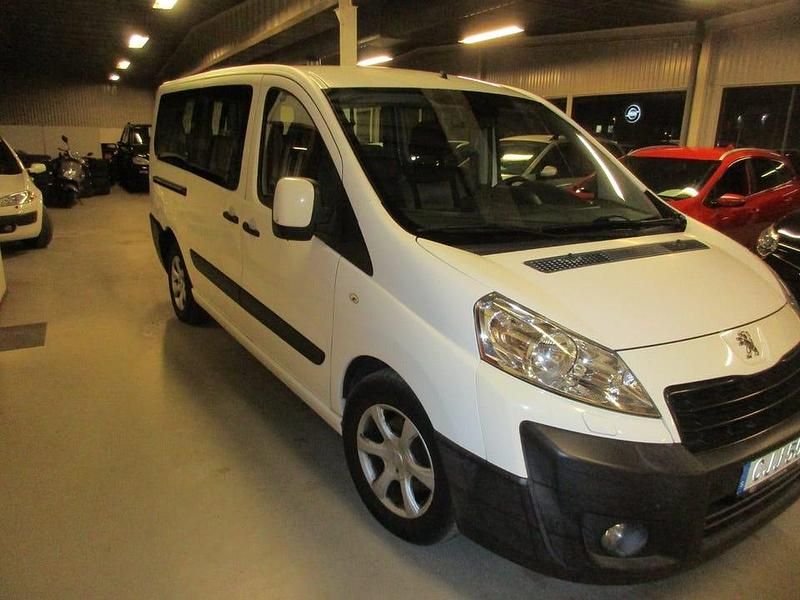 Begagnad Peugeot Expert 163 HK (119 kW) 2015 Vit Van